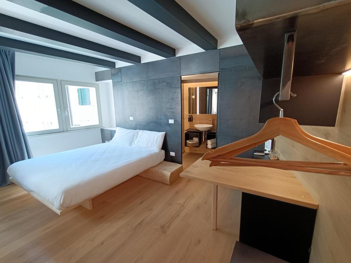 Le Meridiane City Rooms In Trento Bagian luar foto