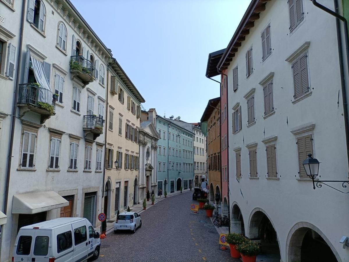 Le Meridiane City Rooms In Trento Bagian luar foto