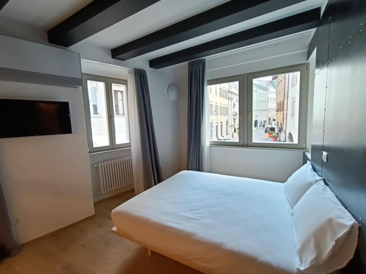 Le Meridiane City Rooms In Trento Bagian luar foto