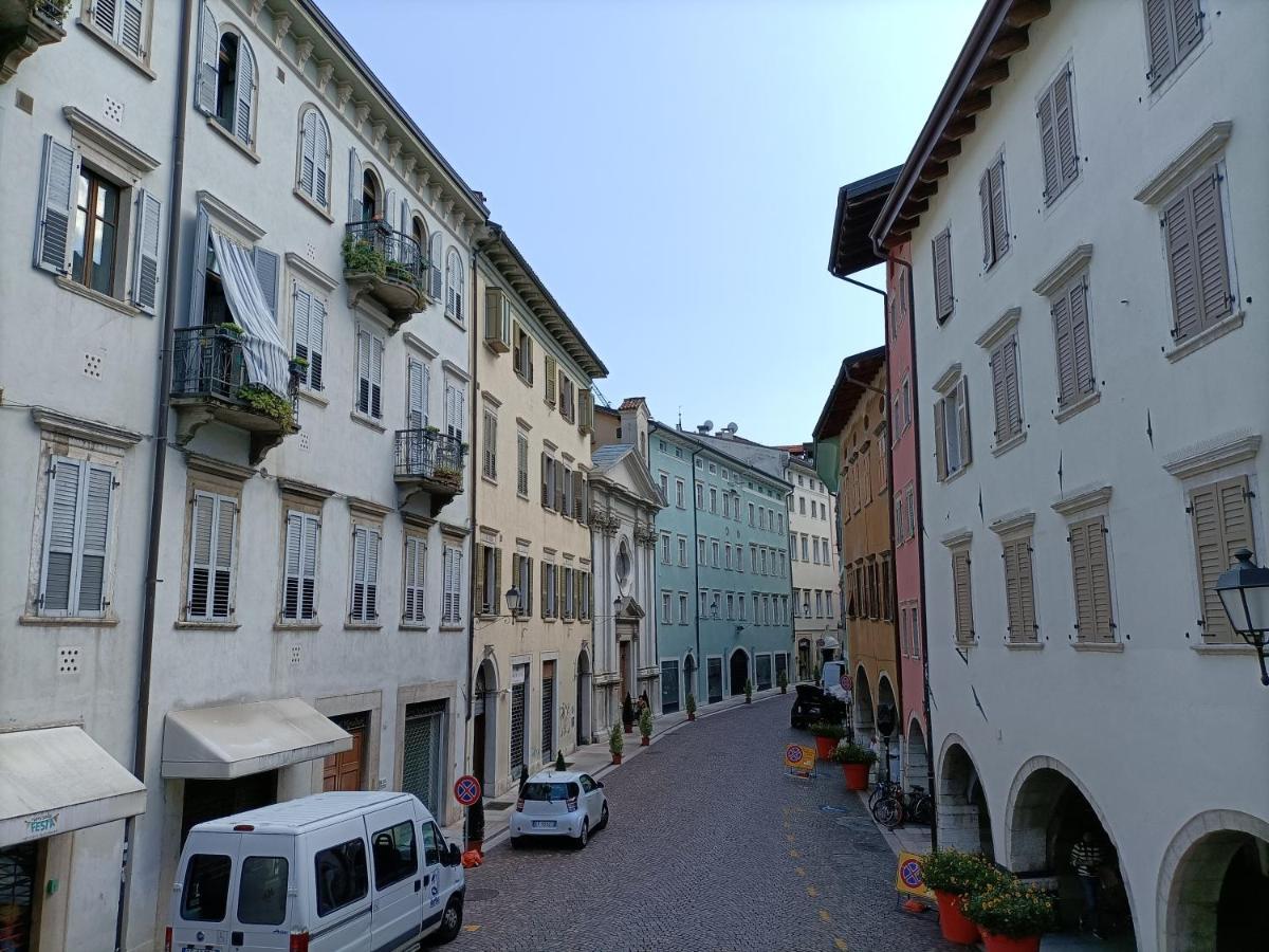 Le Meridiane City Rooms In Trento Bagian luar foto