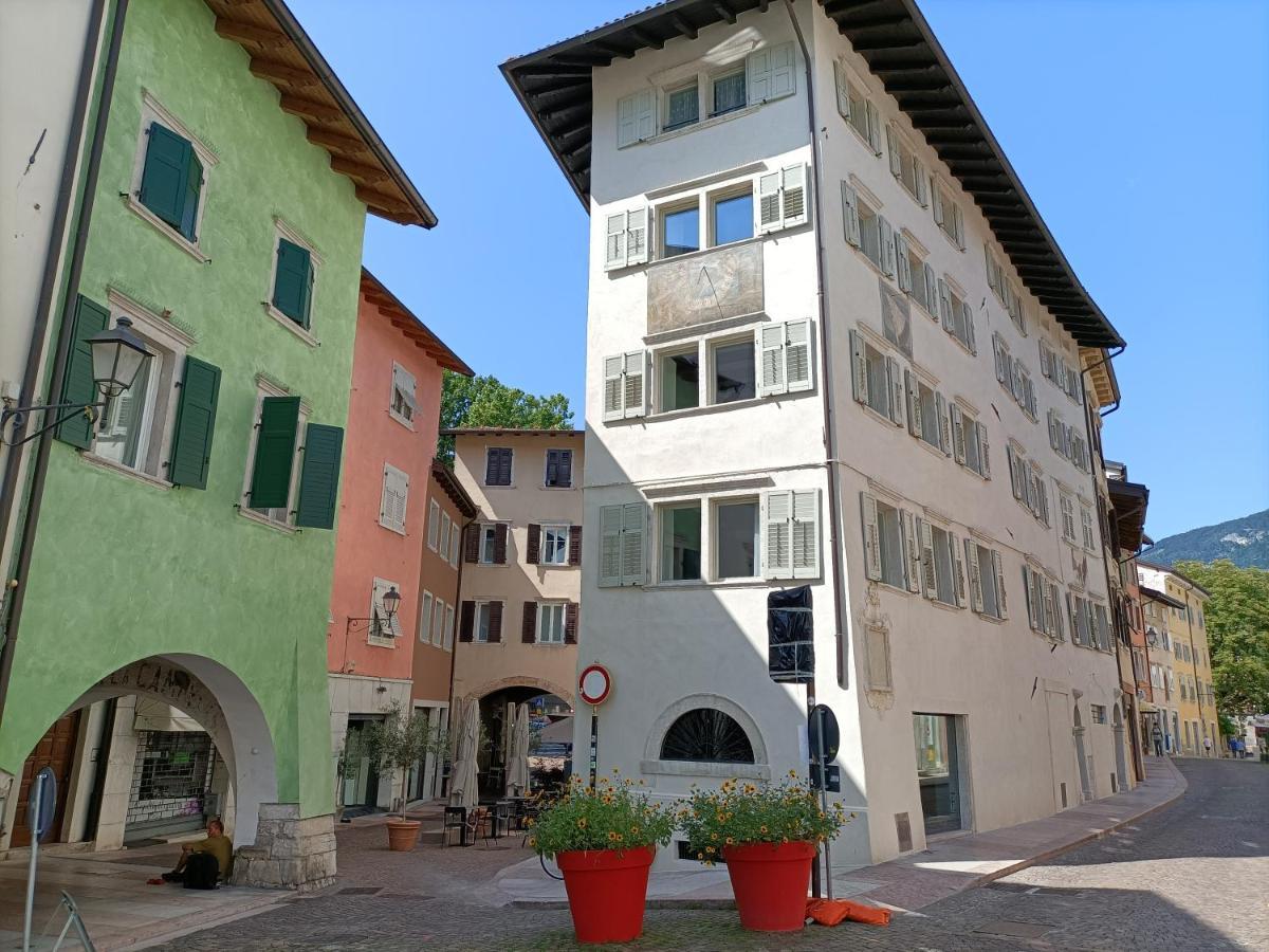 Le Meridiane City Rooms In Trento Bagian luar foto