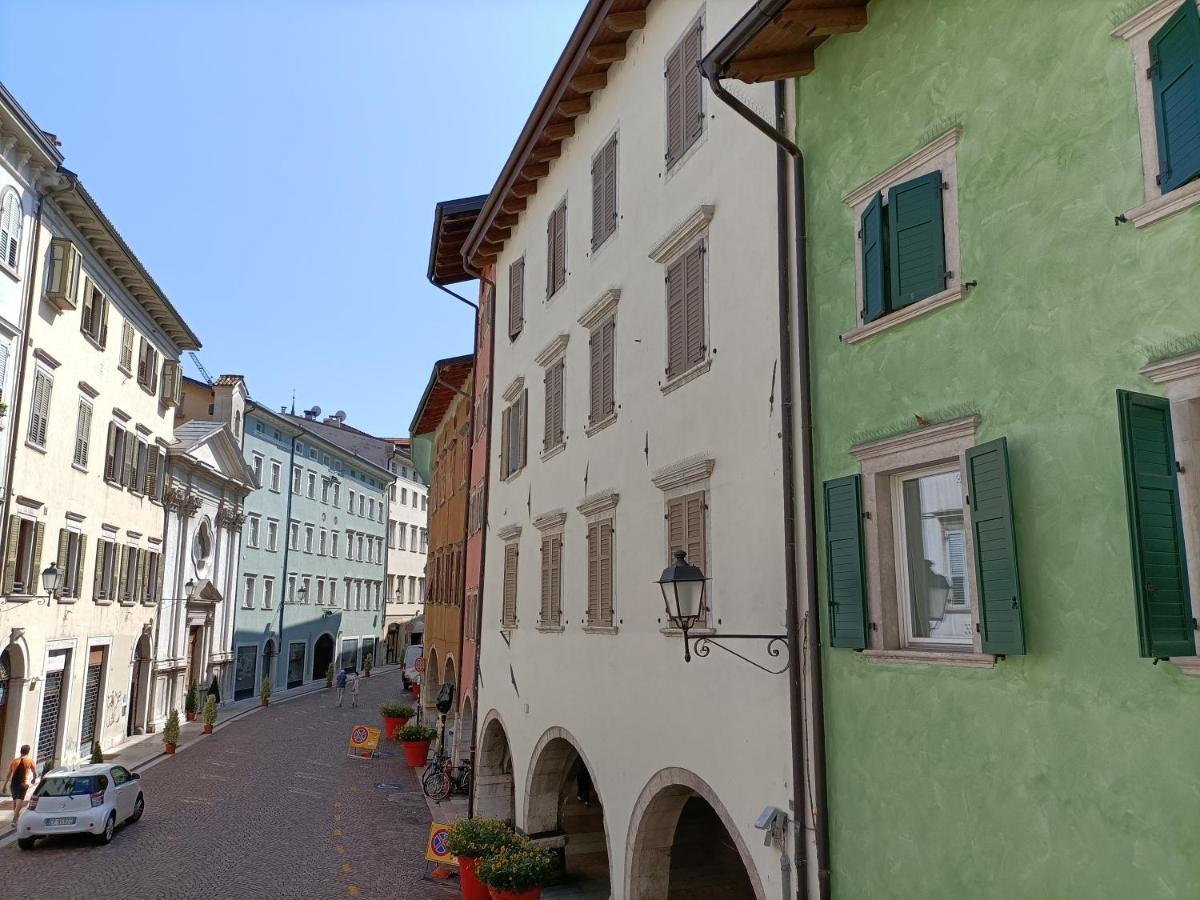 Le Meridiane City Rooms In Trento Bagian luar foto